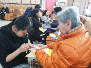 서초구 청소년, 꿈과 나눔을 한번에 잡았다