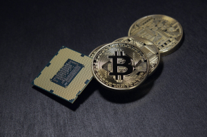 SEC, 비트코인 ETF 9개 검토 개시