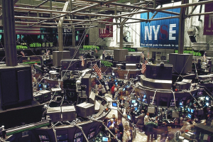 SEC, 비트와이즈 비트코인 ETF 연기 ‘게으른 암호화 경향 계속’
