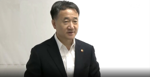 정부 ‘독감 무료 예방접종 재개방안 신속하게 마련’