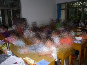 고교보다 강한 초등학교 거리두기?