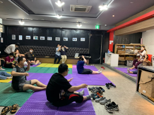 요가, 갱년기관리교육, 근력운동 등을 통해 사회참여 및 자립능력 향상