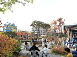 서울특별시 성북구 위드코로나 첫 주말 아파트 공동체 행사 활기