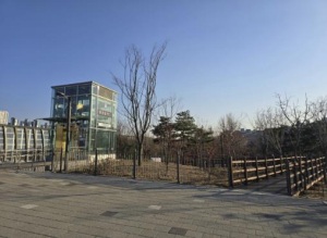 ˝계단 없이 편안하게 공원 즐기세요˝ 강동구, 상일동 능골근린공원에 무장애 데크길 조성