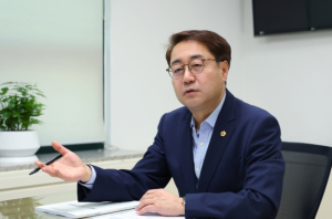 최민규 서울시의원, “전동퀵보드 무단 방치 이젠 안녕..” 서울시 보행 안전 강화
