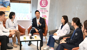 오세훈 시장, 3일 서울의료원 을사년(乙巳年) 첫둥이 탄생 축하