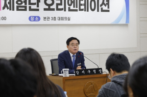 진교훈 강서구청장, “행정·복지체험 미래 자양분 될 것”