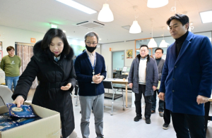 서울시의회 최호정 의장, 대리‧퀵서비스 기사 등 이용…이동노동자 쉼터 방문