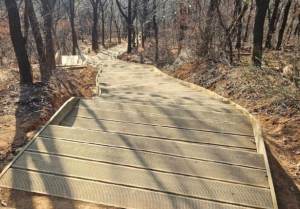서대문구, 안산(鞍山) 봉수대 편리하게 오를 수 있도록 등산로 정비