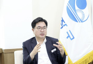 `340억 규모 조성` 동작구, 중소상공인 재정지원 강화