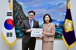 서울시의회 최호정 의장, 우원식 국회의장 만나 지방의회법 제정 등 건의
