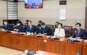 강남구의회, 의원연구단체 연구 활동 결과보고서 및 등록·활동 계획 심의