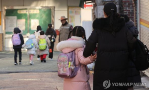 강남구, 노인일자리 활용해 `아이돌봄` 공백 해소한다