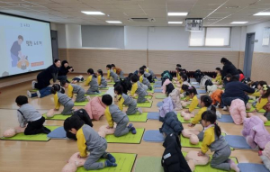 ˝어린이도 할 수 있어요˝ 강북구, 심폐소생술 체험 교육 실시