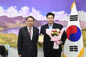 영등포구의회 박현우 의원, 이북5도청 일천만이산가족위원회 감사패 수상