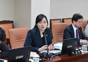 이효원 서울시의원, “교사들, 챗GPT로 생기부작성 …철저한 가이드라인으로 개인정보 유출 대비해야”