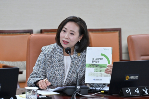 서울시의회 이새날 의원, “학교 복합시설과 과학 교육 혁신, 실질적 대책 마련해야”