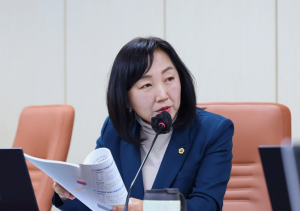 이영실 서울시의원, 한강공원 수상시설 안전관리 강화, `서울시 한강공원 보전 및 이용에 관한 기본 조례 일부개정조례안` 상임위 통과
