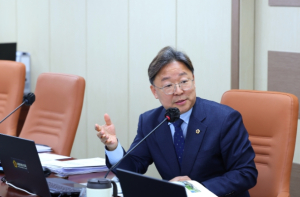 이용균 서울시의원, 서울시 공공기관 절수설비 설치 의무화... 물 절약 문화 확산 기대