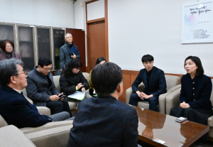 서울시의회 최호정 의장, 4월로 개학 미뤄진 북성초등학교 긴급 방문 “개학 당길 수 있는 방법 모색해 달라”