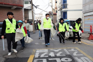 골목길 숨은 쓰레기 꼼짝 마! 노원구, 현장 점검으로 청소 취약지역 환경 개선 나서
