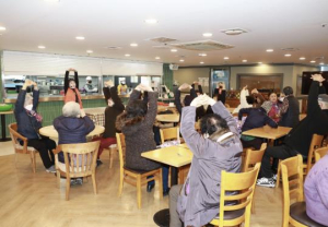 금천구, 어르신 무료 급식 지원 확대... 따뜻한 한 끼에 안부 확인까지