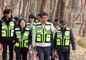 범죄, 산불, 응급 상황 모두 사람이 지키니까~ 믿으니까! 노원구, 범죄예방 효과 입증된 안전순찰대 지속 운영
