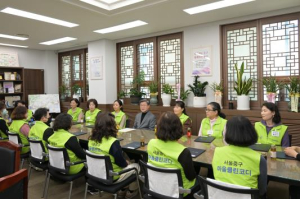 깨끗한 서울 중구의 비결? 골목골목 누비는 클린코디 덕분!