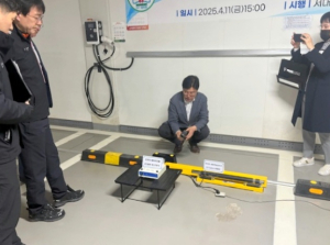 서대문구 ˝주차방지턱 활용 전기차 화재징후 예측 시스템 눈길˝