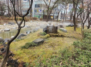 용산구, 기와터근린공원, 노후 연못에서 생기 넘치는 물길로!