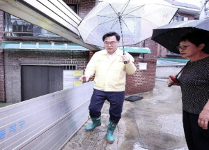 ˝물폭탄에도 끄떡없게!˝ 동작구, 성대시장 침수방지 대책 가동