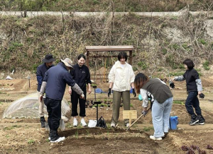 관악구, 농작물 기르며 지친 심신 챙긴다...치유농업 `청년 힐링팜` 운영