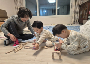 서울시, 서울 거주 2세아 8명 중 1명 `서울형 아이돌봄비` 신청…조력자 95.8%가 조부모