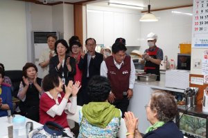 “마음을 데우는 식탁, 마포에 9곳 더 열렸습니다”꾸준히 이어가는 효도밥상 개소