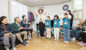 박희영 용산구청장, 어버이날 맞이 경로당 행사 참석