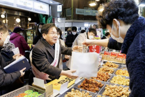 청년에게는 장사 기회, 전통시장에는 새 활력! 마포구 한달살이 상인 모집