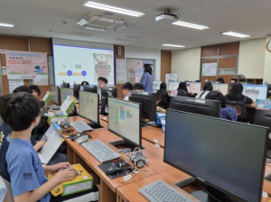 게임처럼 배우는 AI, 코딩이 신난다! 용산구, 초등학생 맞춤형 `신나는 AI교실` 운영