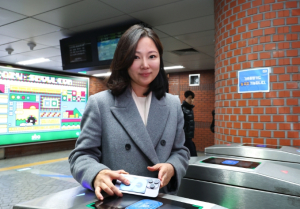 서울시의회 윤영희 의원, “아이폰 티머니 교통카드 도입 환영”