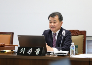 서대문구의회 김덕현 의회운영위원장, 노인 무릎인공관절 수술비 지원 조례 만들어