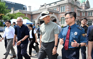 오세훈 서울시장, 18일 서울역 일대 시민 안전 점검