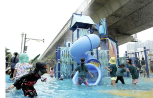 여름에는 성동에서 놀자! 성동구, 도심 속 물놀이장 전격 개장!