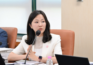 서울시의회 윤영희 의원, “익충 가스라이팅 안돼” 러브버그 민원 6월 기준 4,695건… 최다 경신 예고