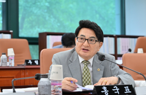 홍국표 서울시의원,“앵커시설 위주 지원, 현장 체감 못해…붕괴 직전 봉제산업 위한 실질적 대책 시급”