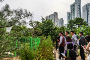 “구민 건강이 최우선” 박강수 구청장, 공원·마포샘터 현장 점검