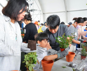 중랑구, `찾아가는 반려식물 원예 체험`으로 주민 일상에 따뜻함 전한다