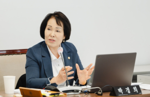 서대문구의회 박경희 부의장, 구의원 자료 요구권 강화위해 조례 개정