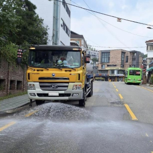 서대문구, 도로 열섬화 완화 위해 공사장 살수 차량 활용