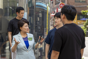 강북구의회 김명희의장, 칸타빌 수유팰리스 아파트 찾아 주민 민원 청취