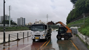 “행정력 총동원” 도봉구, 하천변 산책로 등 청소 완료