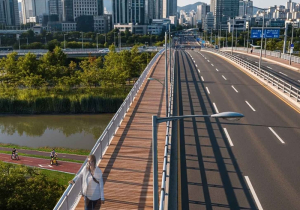 서울시, 연남교·중동교 보도폭 4배 확장… 경의선 숲길까지 걷기 편한 도시숲 완성